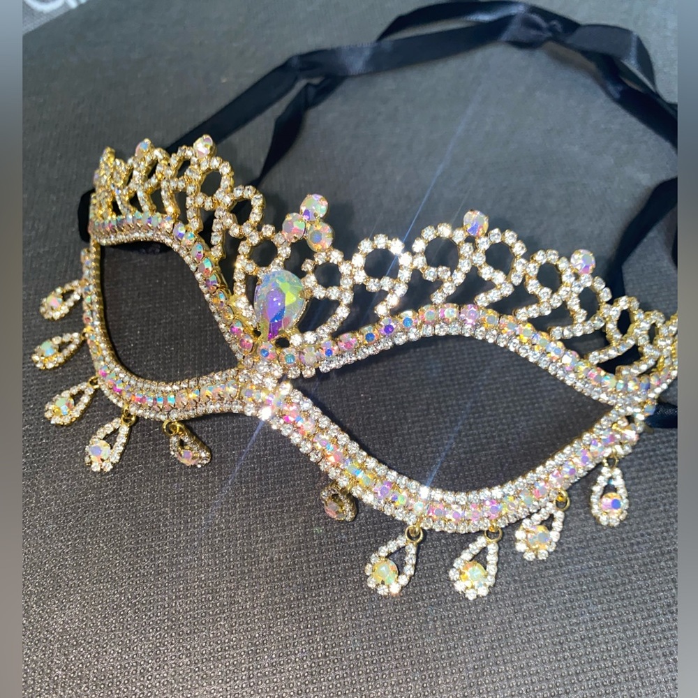 SOLD OUT !Masquerade Mask - Picture 3 of 6